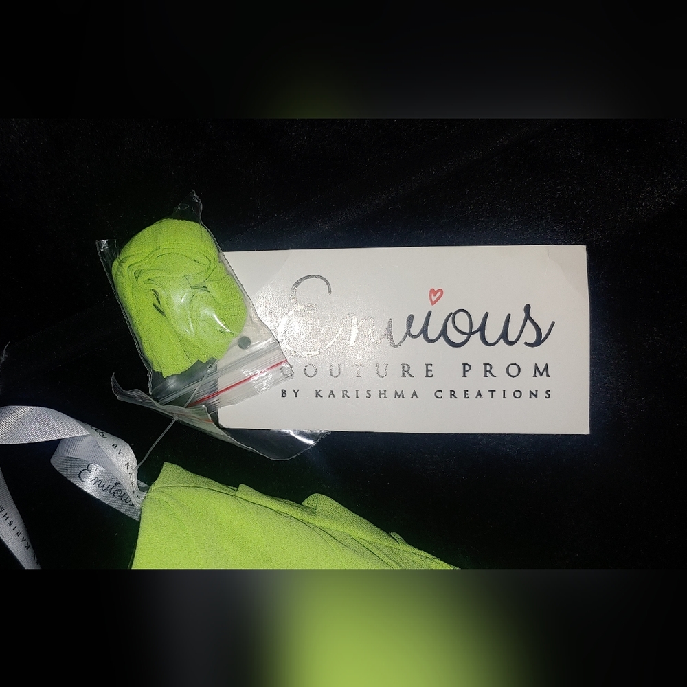 Envious Couture Prom Dress - Picture 10 of 12